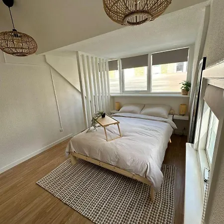 Sun&sea Holidays-qudi's Tiny House * Noordwijk